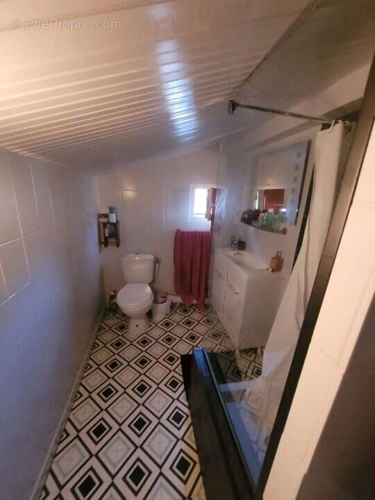 Appartement à SAINT-LEONARD-DE-NOBLAT