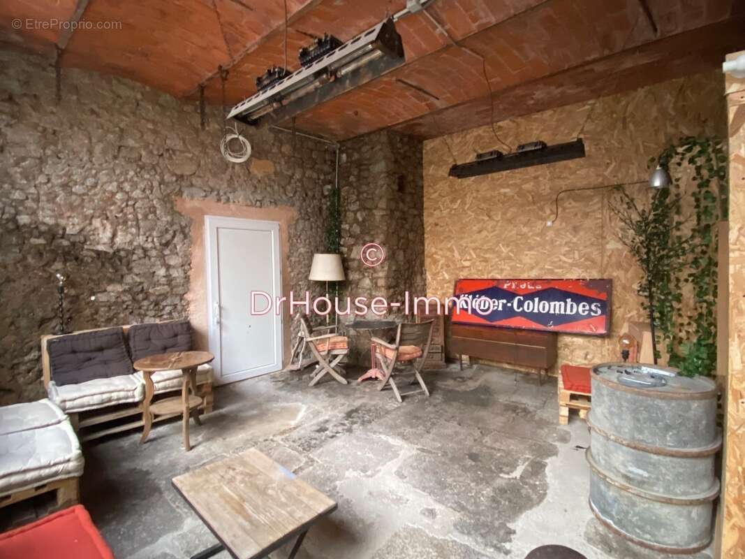 Maison 700 m² à Lormes  - photo 62