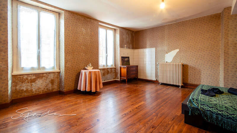 Commerce à ARZACQ-ARRAZIGUET