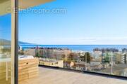Appartement à ROQUEBRUNE-CAP-MARTIN