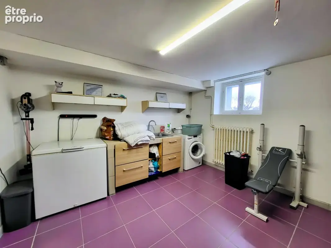 Maison familiale rénovée avec terrain arboré dans un secteur recherché de Polignac - photo 20