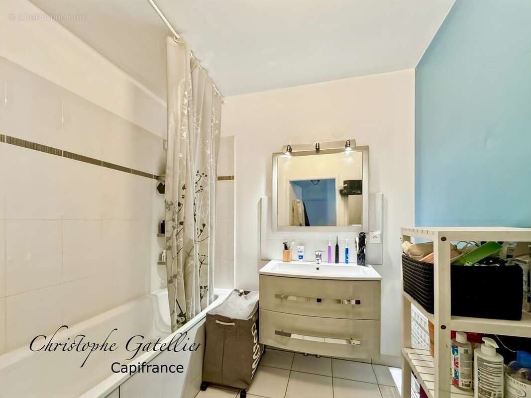  Appartement 4 pièces – 3 chambres - jardin - terrasse – double parking en sous-sol  - photo 14