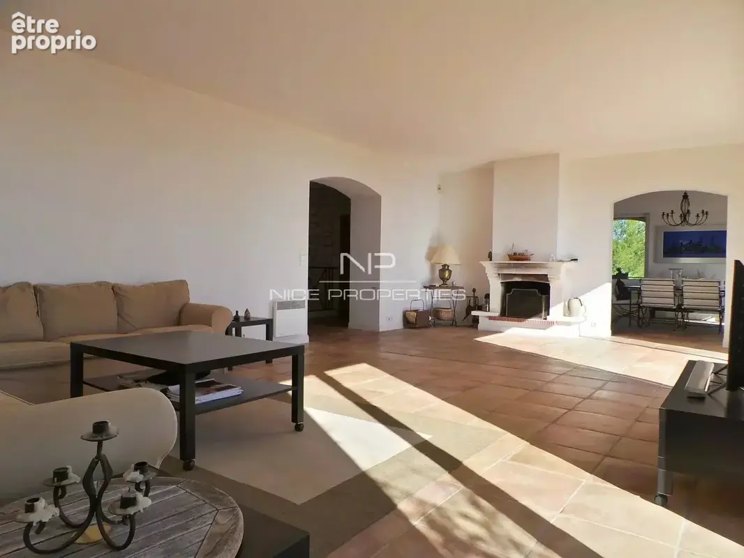 Villa Provençale avec vue mer panoramique à 15 minutes du centre de Cannes. - photo 14