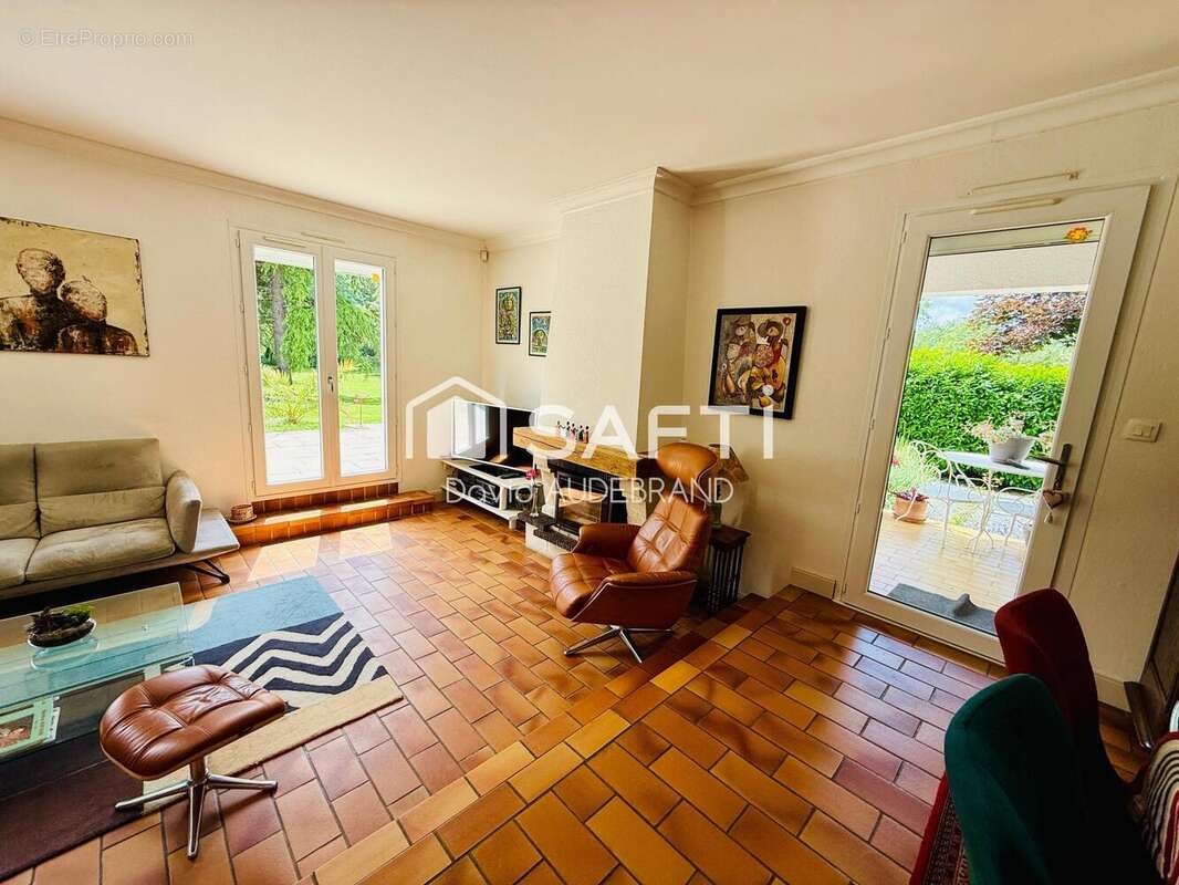 Photo 7 - Maison à VOUILLE