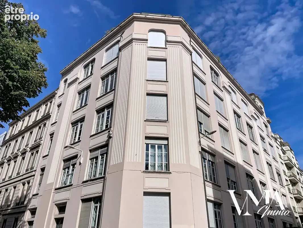 PUVIS DE CHAVANNE / Bel Appartement de 100 m2 rénové et climatisé - photo 18