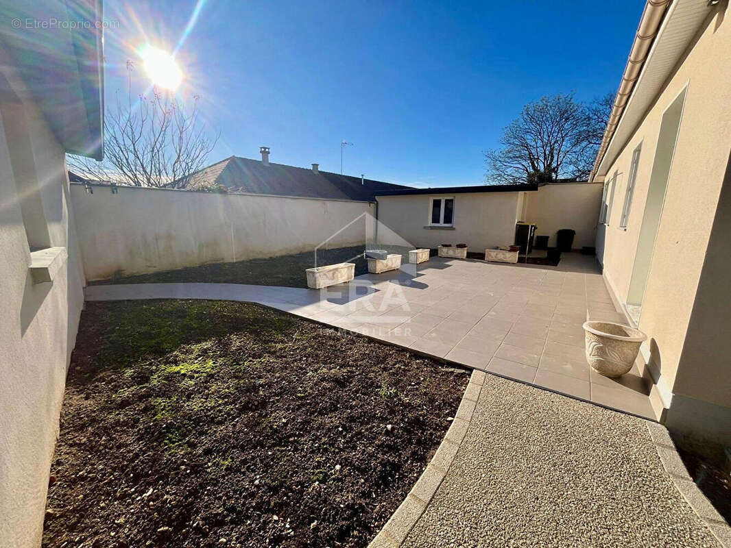 Maison à PONTAULT-COMBAULT