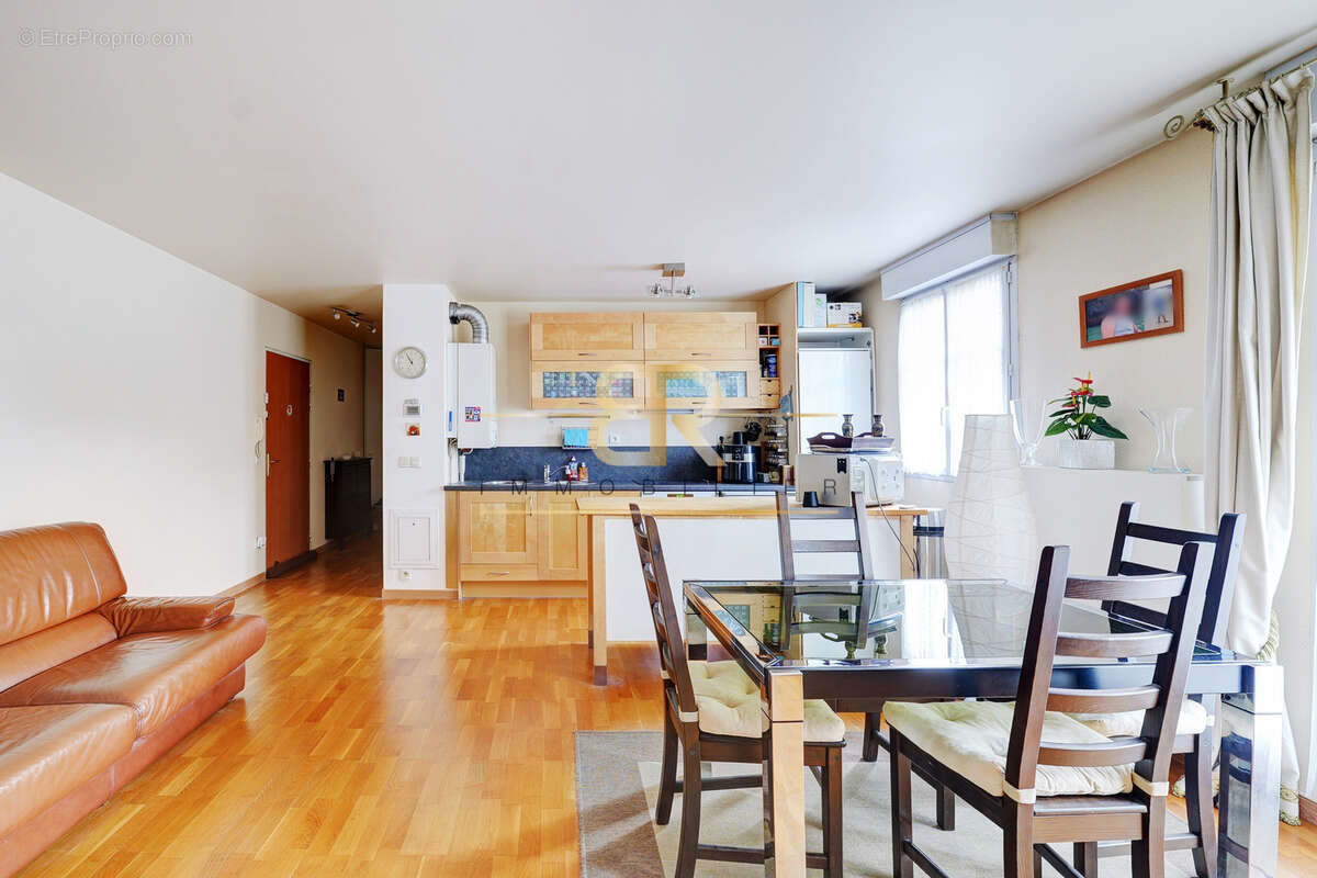 Appartement à LE PLESSIS-BOUCHARD