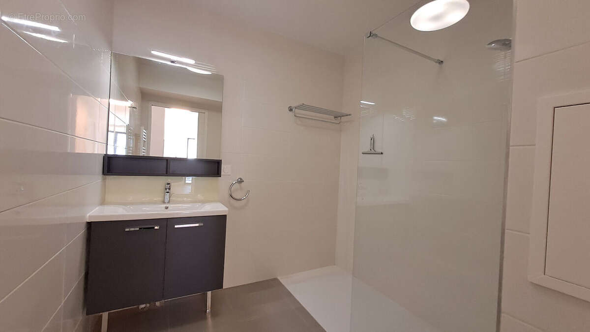 Appartement à SAINT-REMY-LES-CHEVREUSE