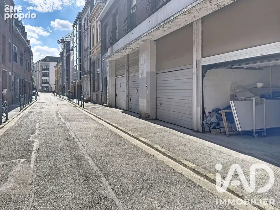 Photo 1 - Parking à LILLE