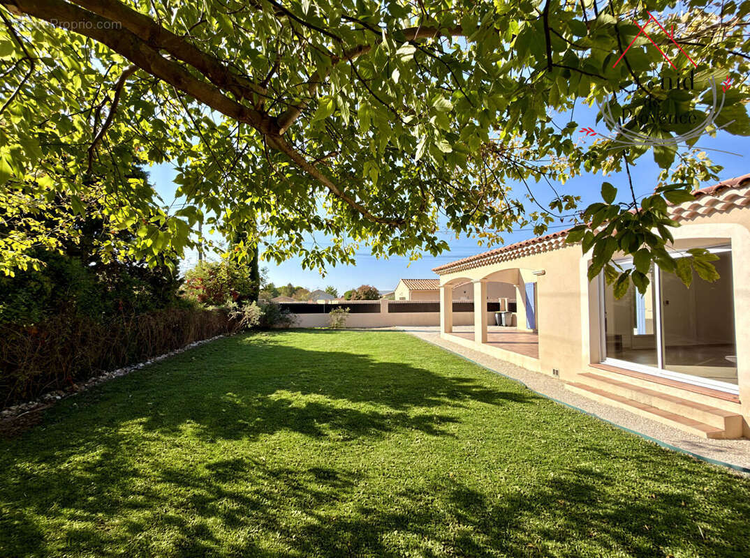 Maison à MAZAN