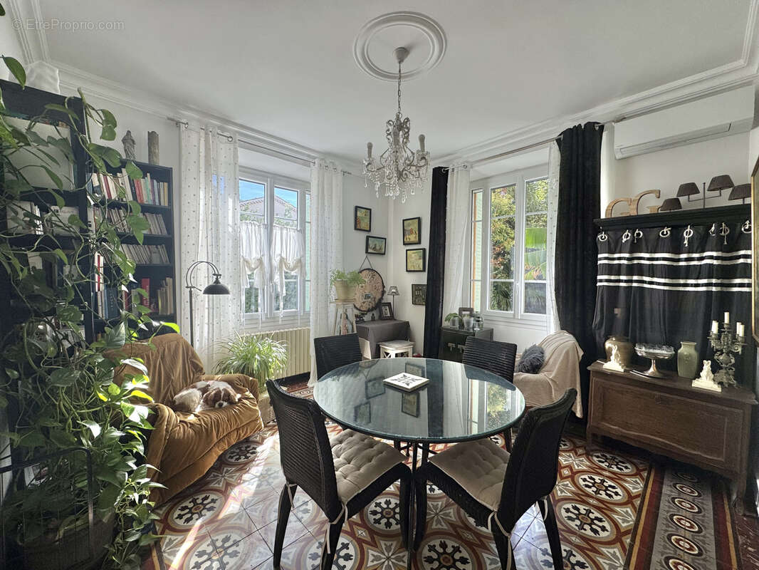 Appartement à NYONS