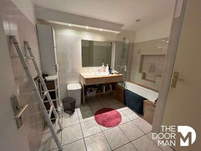 Maison à SAINT-SEBASTIEN-SUR-LOIRE