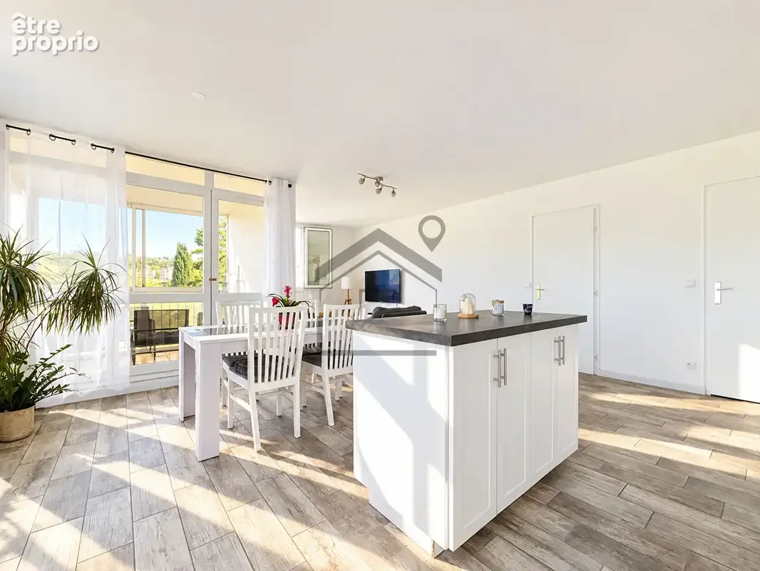 Appartement 4 pièces 86 m² à vendre à Vitrolles (13127) - photo 1