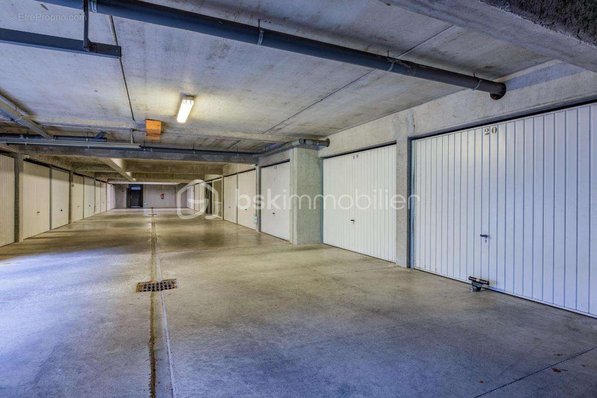 Appartement à DECINES-CHARPIEU