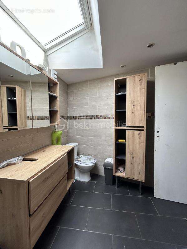 Maison à VIVIERS-SUR-CHIERS