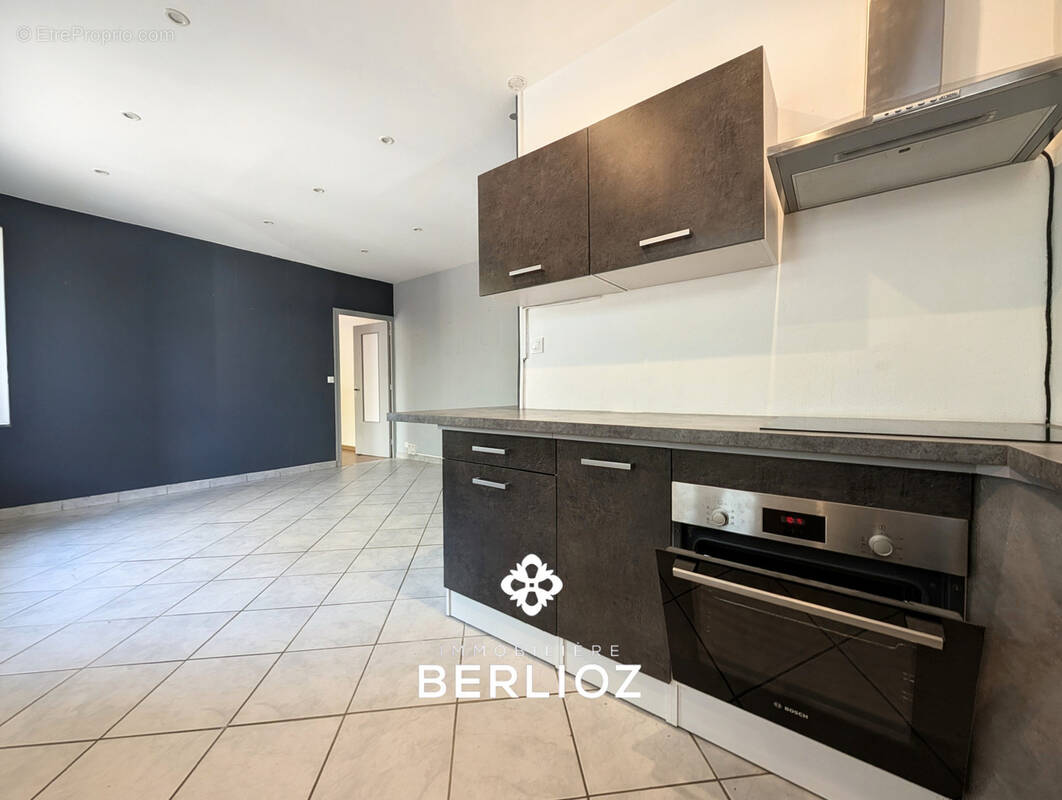 Appartement à FONTAINE