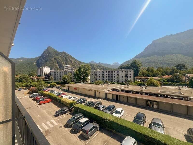 Appartement à SAINT-EGREVE
