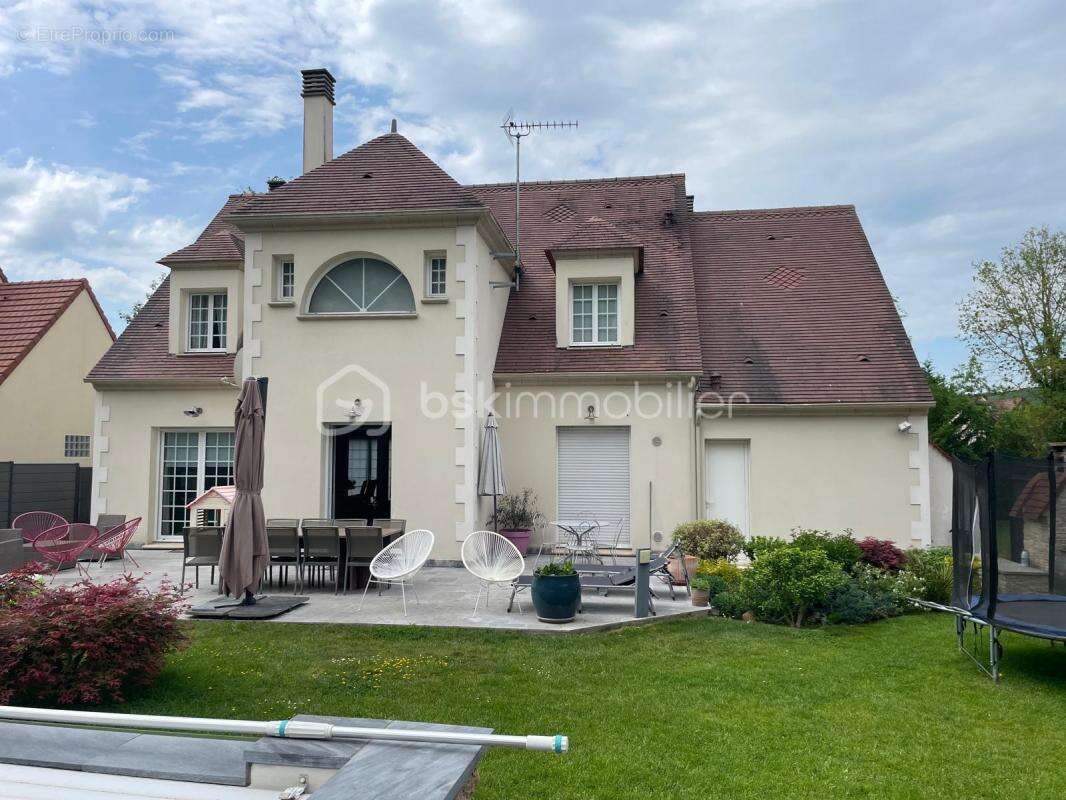 Maison à GIF-SUR-YVETTE
