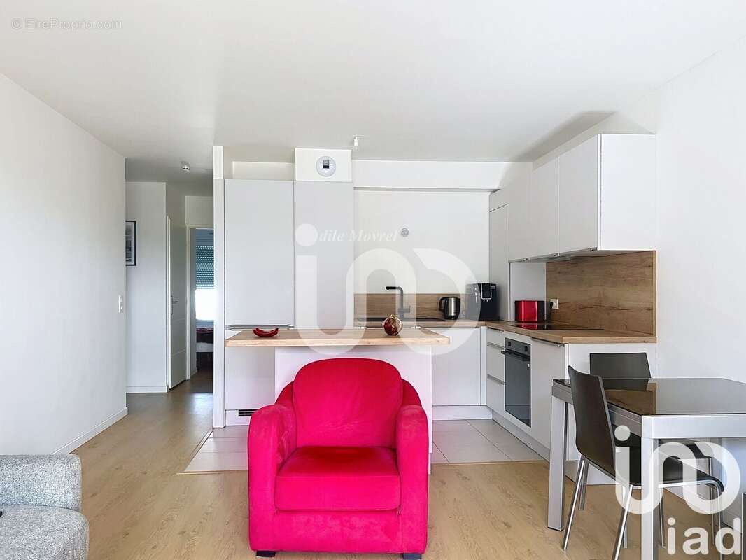 Photo 3 - Appartement à LE PLESSIS-BOUCHARD