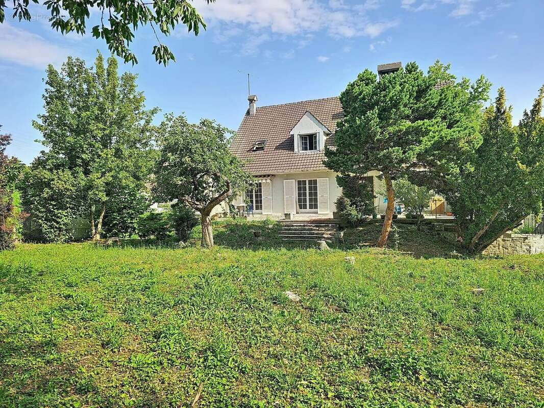 Maison 275 m² à Provins  - photo 3
