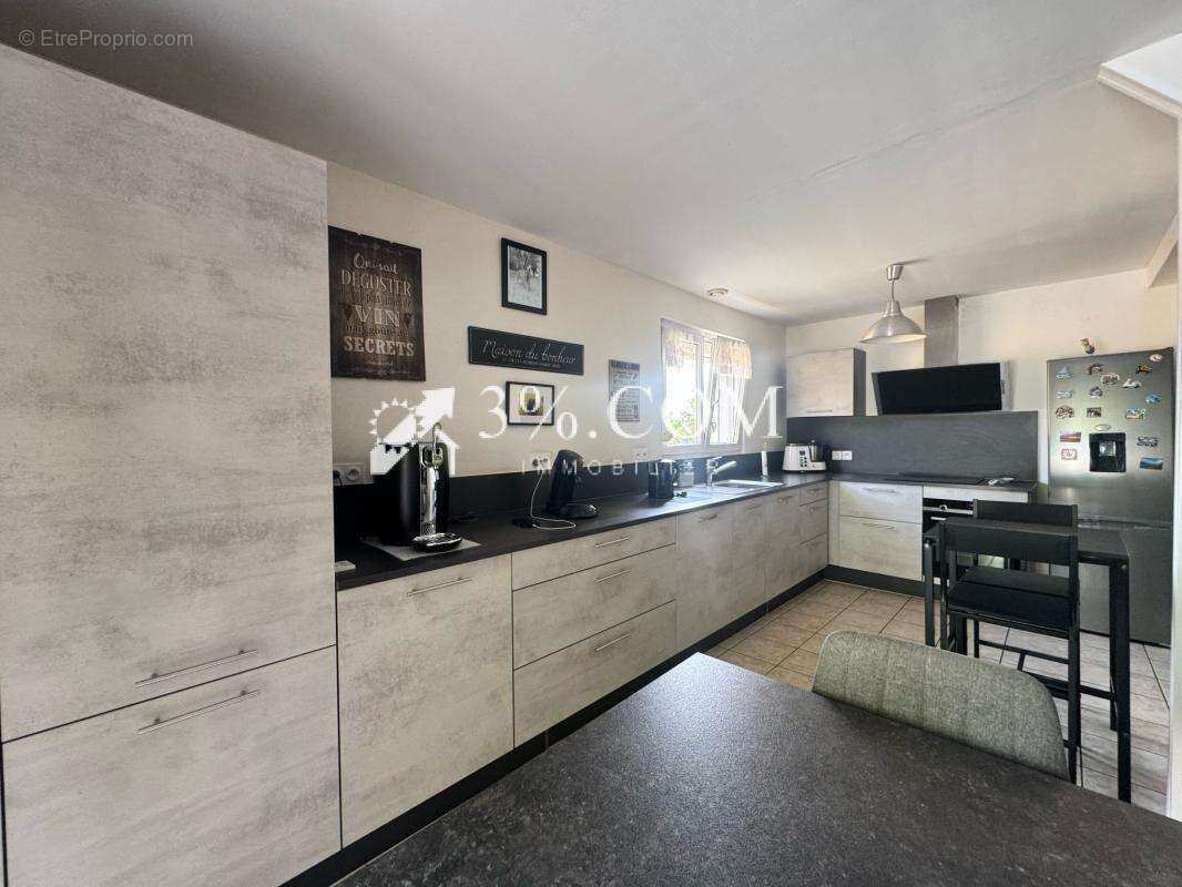 3%COM Jolie  maison mitoyenne 3 chambres et jardin - photo 4