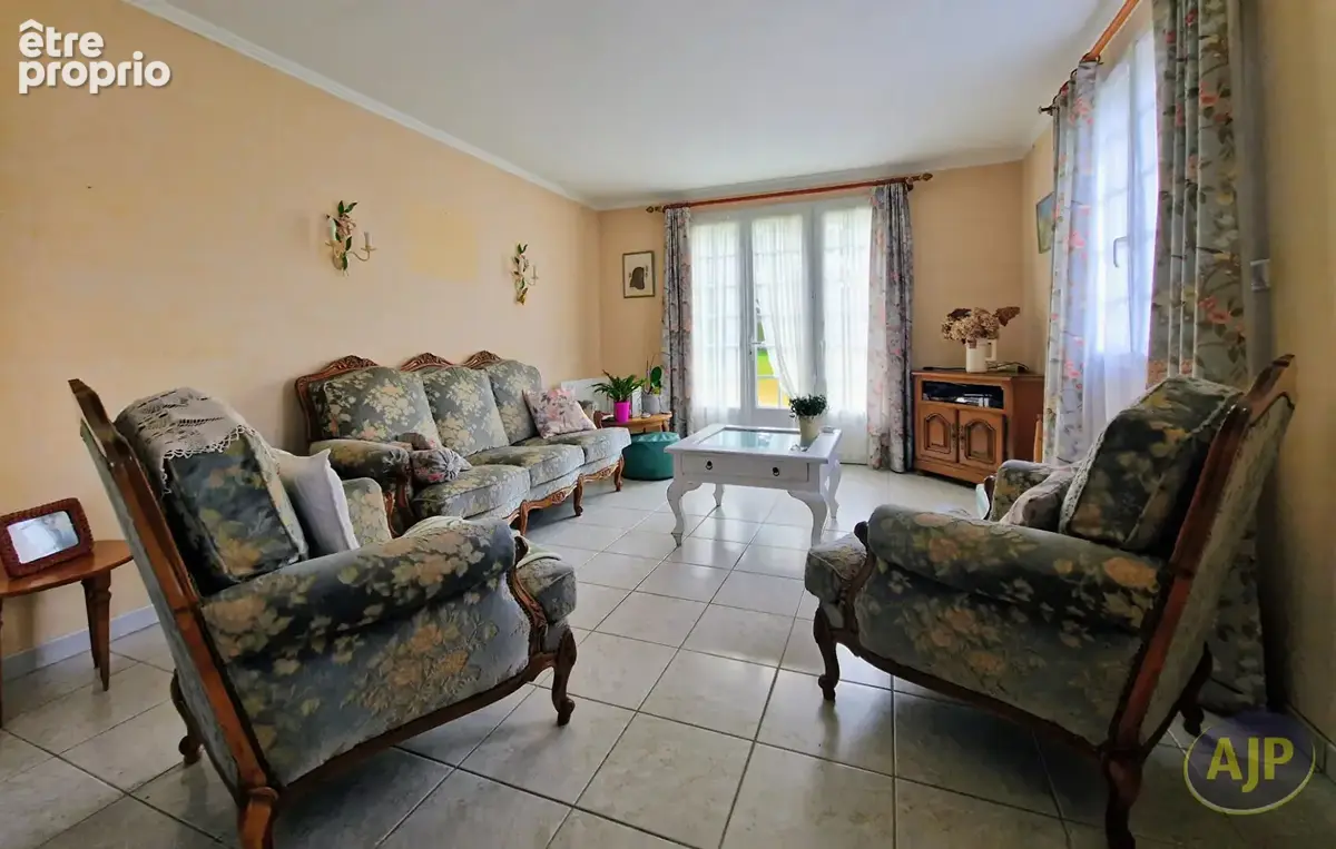 Maison 3 chambres grande parcelle bourg de Cugand - photo 4