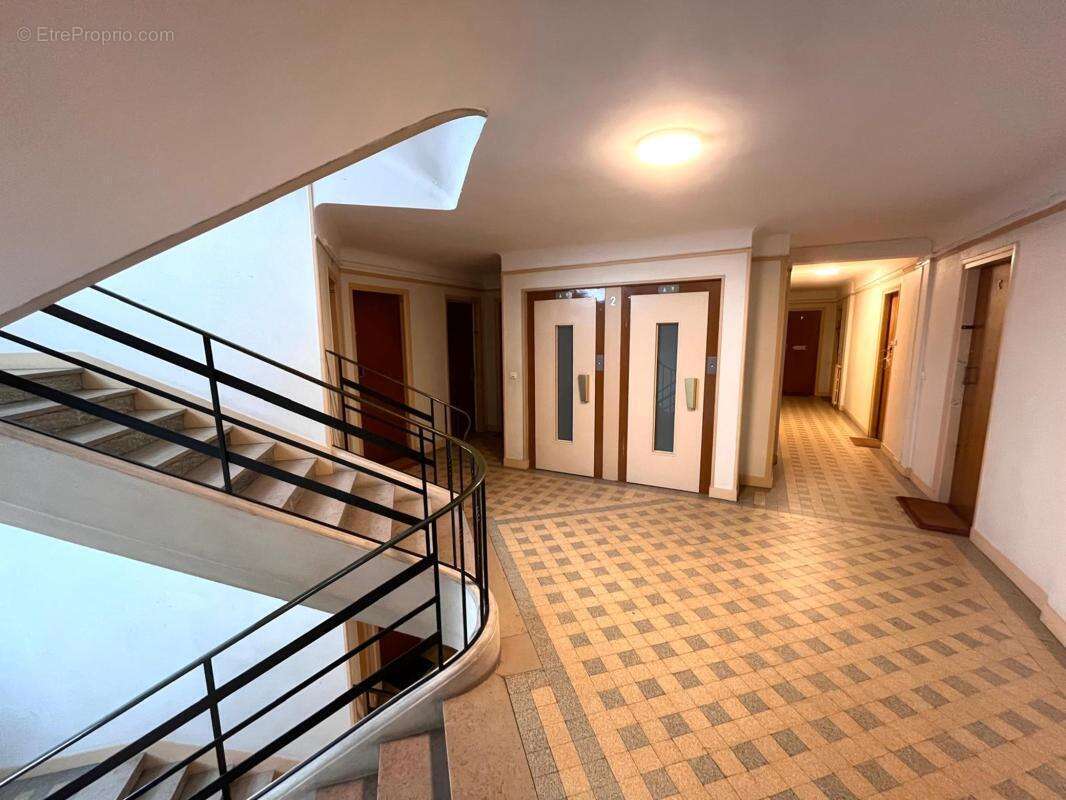 Appartement à ISSY-LES-MOULINEAUX