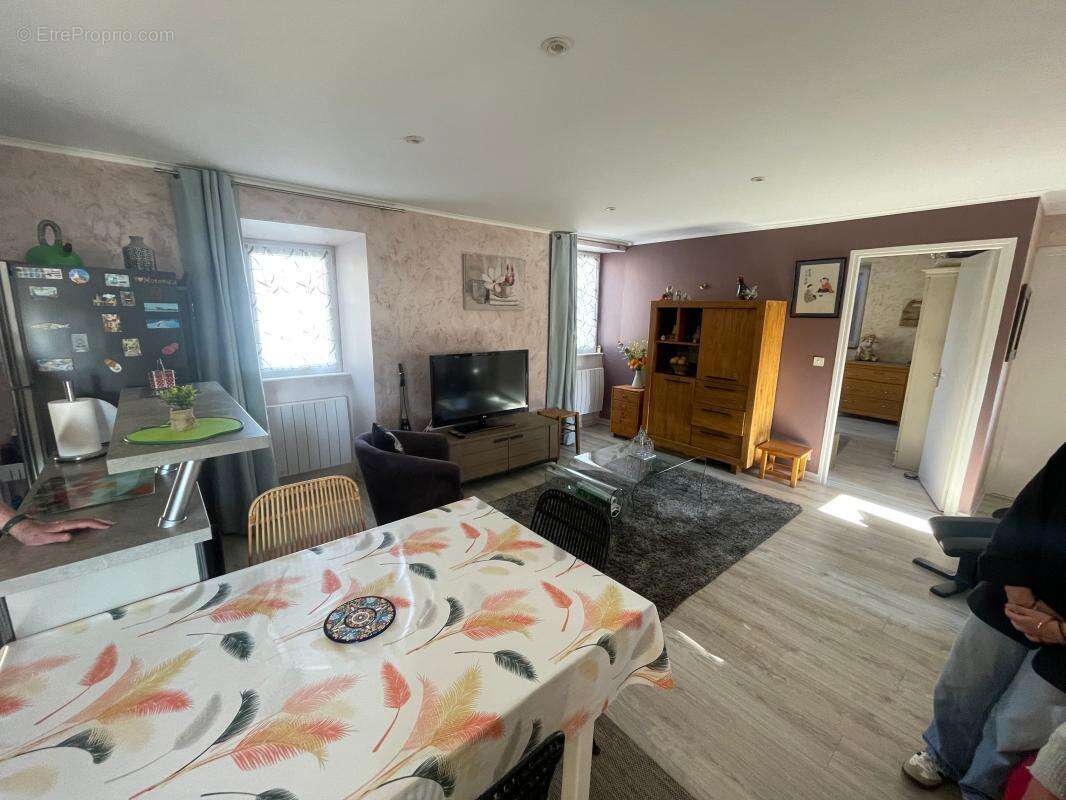 Appartement à JOYEUSE
