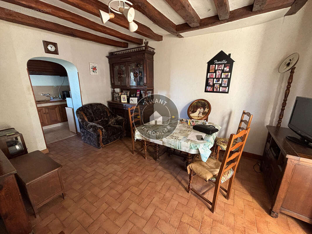 Maison à GENNES