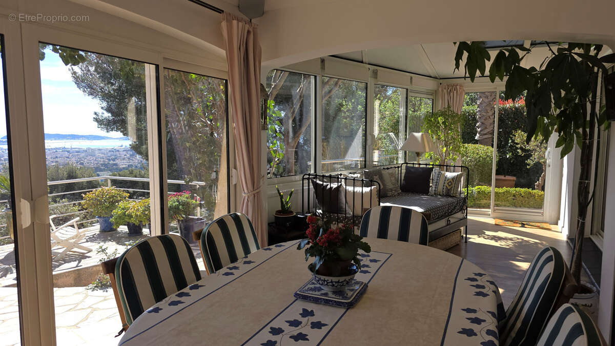 Magnifique maison en viager avec vue spectaculaire sur la rade de Toulon - photo 6