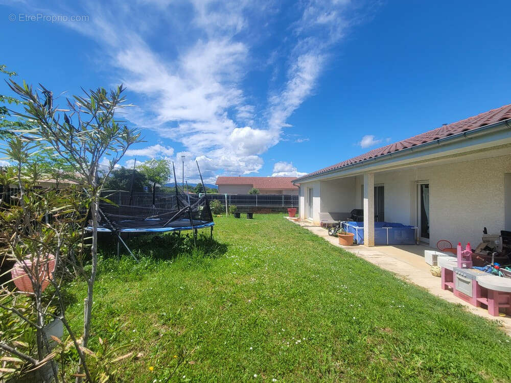 Maison à ASSIEU