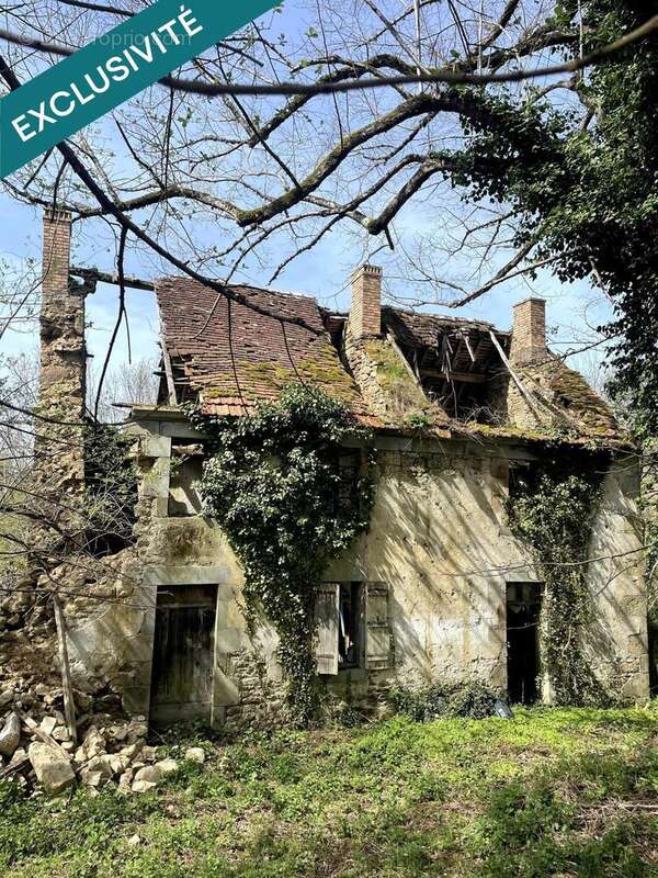 Photo 2 - Maison à ARFEUILLE-CHATAIN
