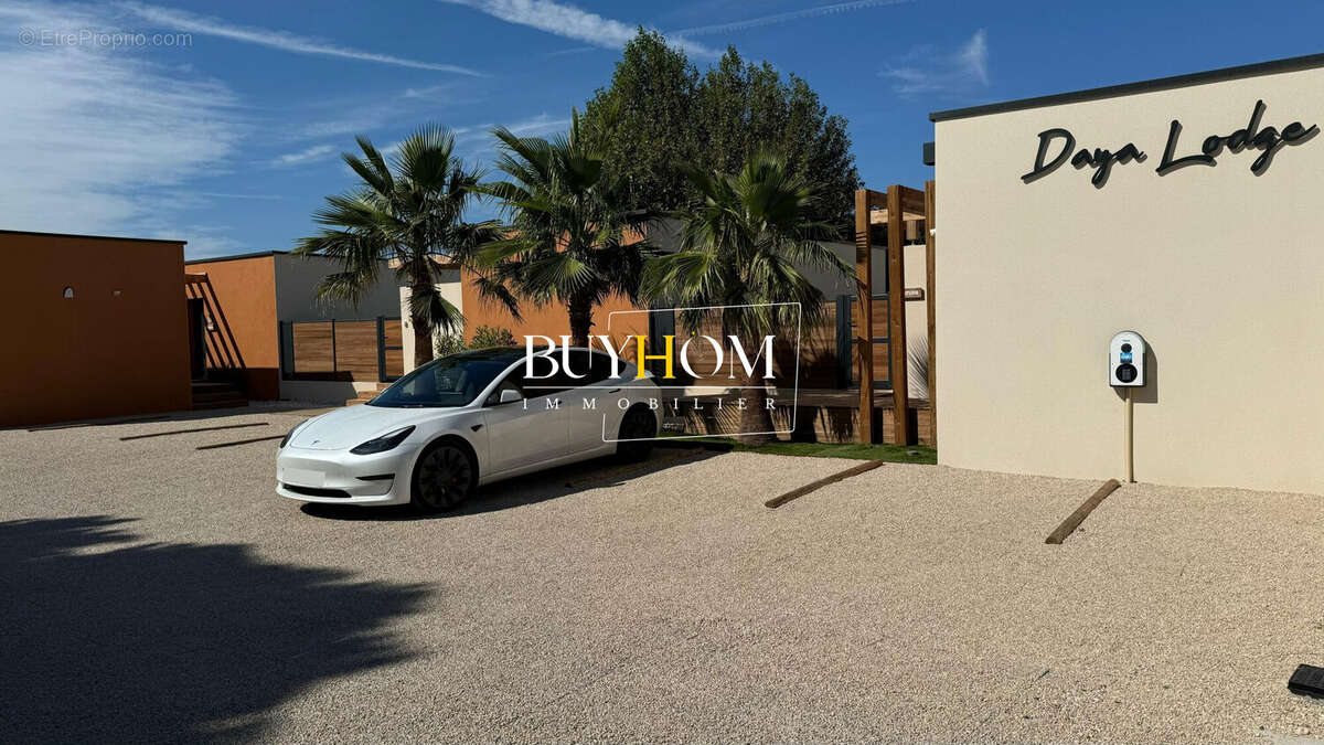 Maison à L&#039;ISLE-SUR-LA-SORGUE