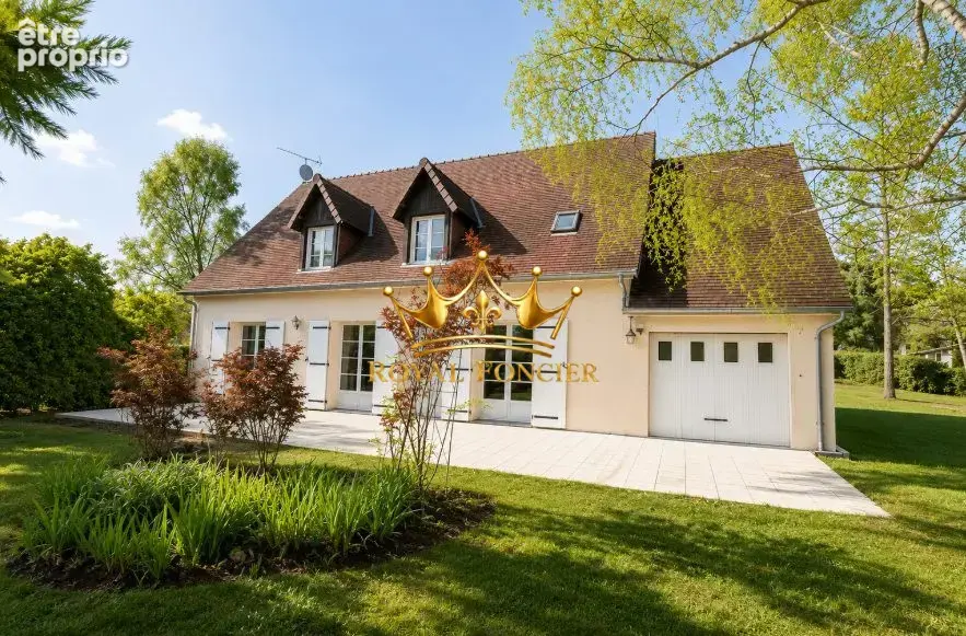 Maison à YZEURES-SUR-CREUSE