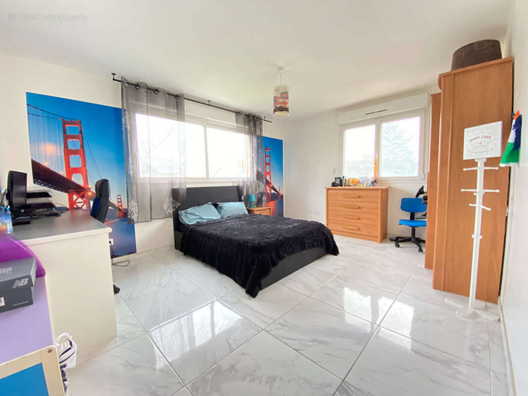 Maison à FLEURY-LES-AUBRAIS