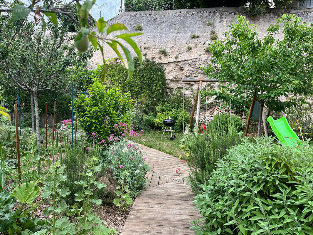 Maison à BUXEROLLES