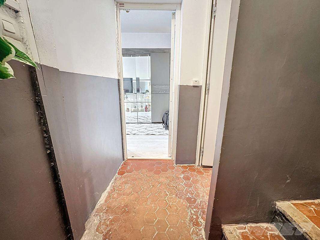 Appartement à MARSEILLE-2E
