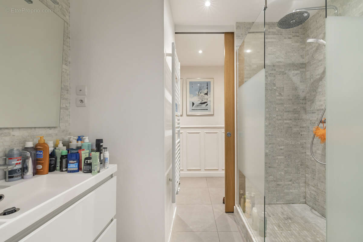 Appartement à PARIS-3E