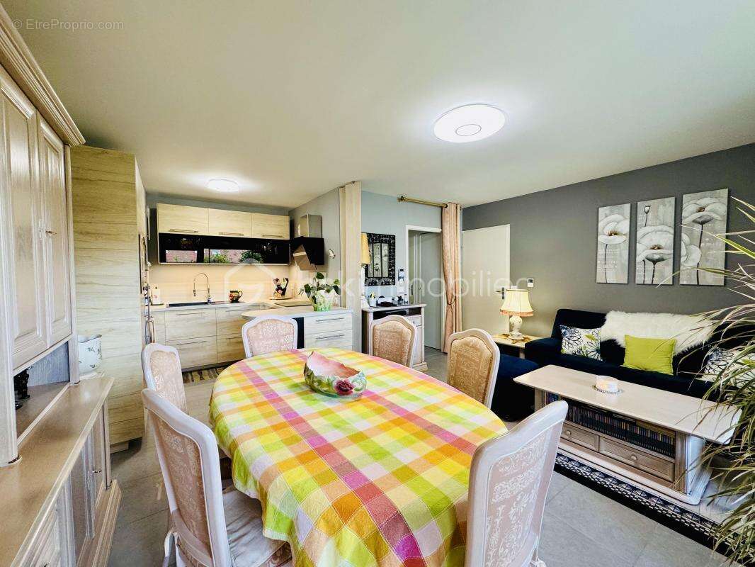 Appartement à THORENS-GLIERES