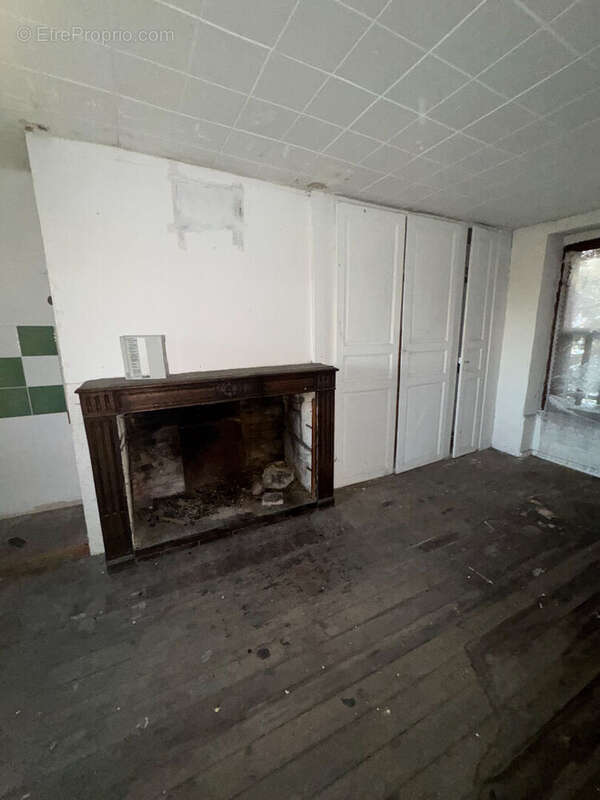 Appartement à MOULINS-LA-MARCHE