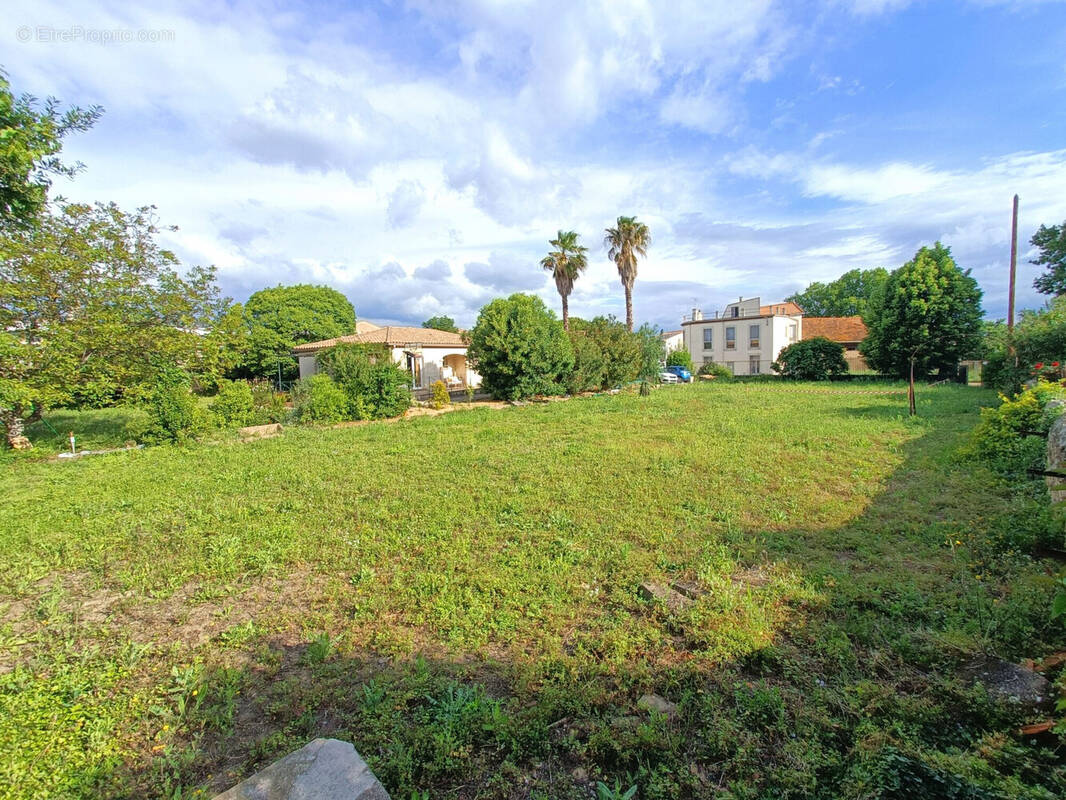 Terrain à CAZOULS-LES-BEZIERS