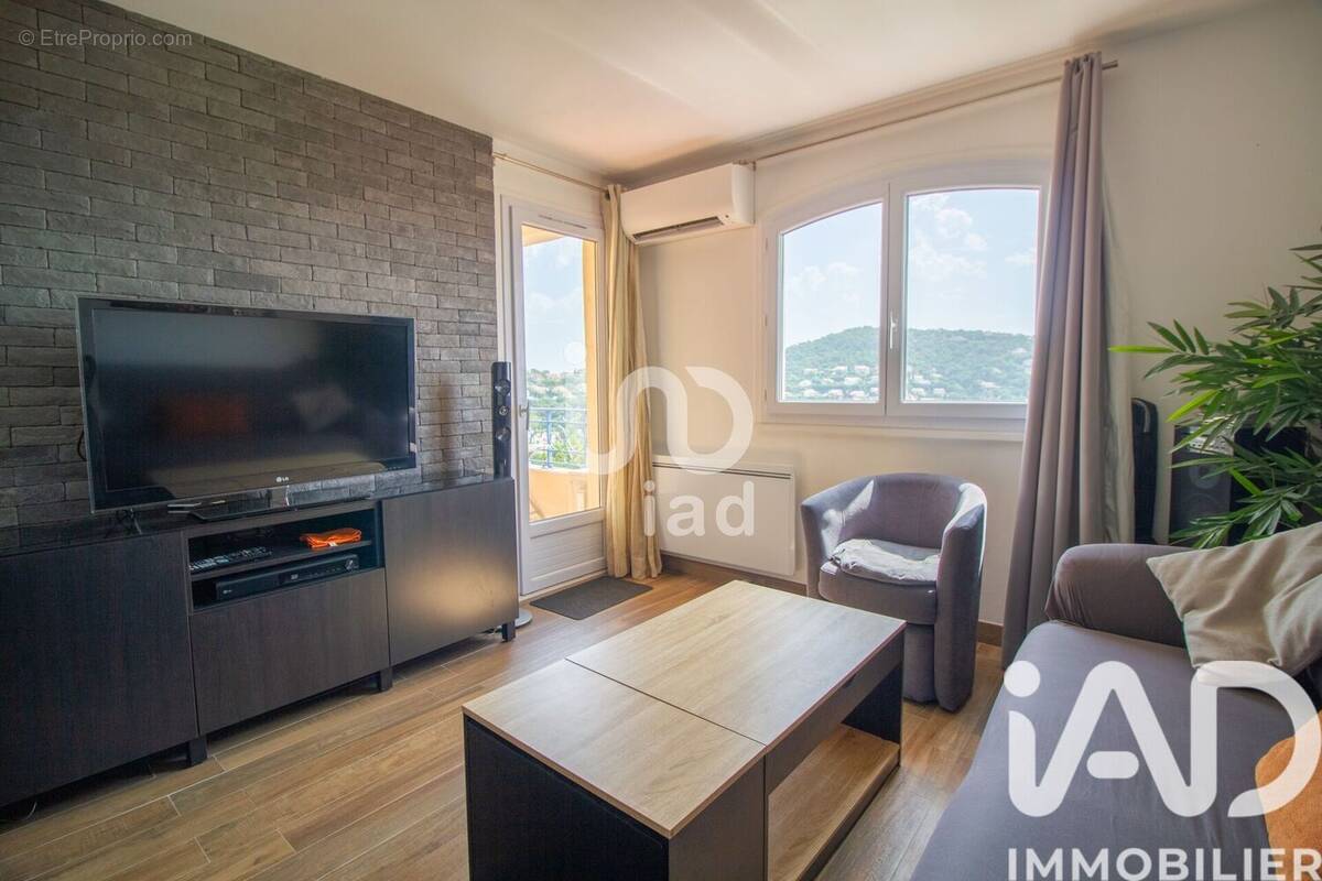 Photo 1 - Appartement à ROQUEBRUNE-SUR-ARGENS