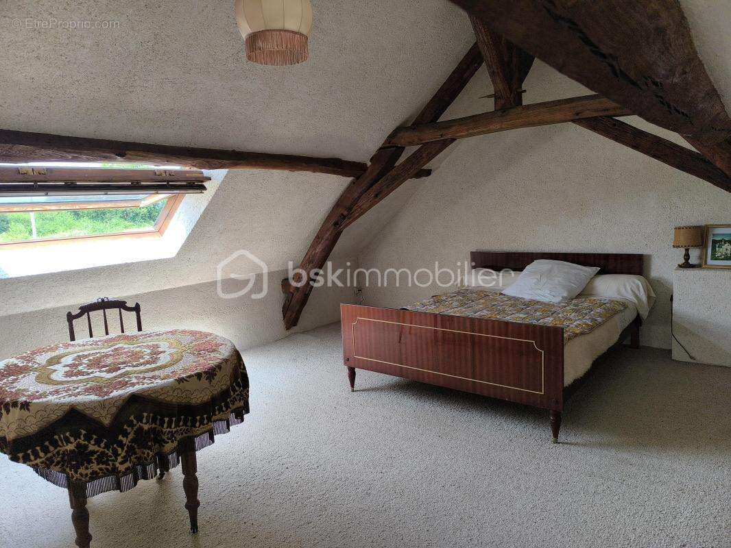 Maison à VILLAINES-SOUS-LUCE