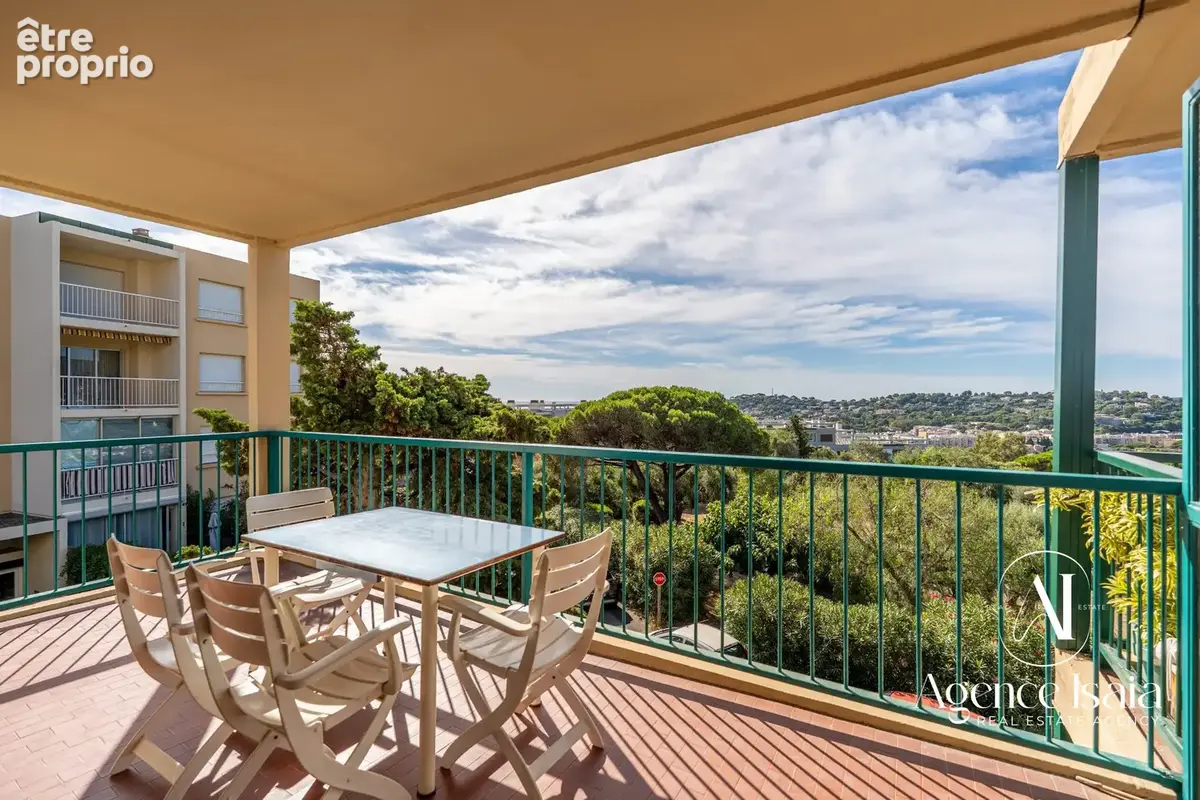 Appartement 2 pièces 54 m² à vendre à Cavalaire-Sur-Mer (83240) - photo 9