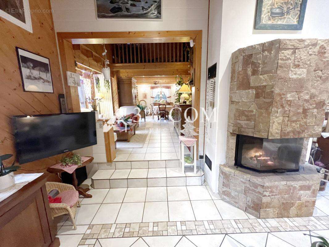 Maison à SAINT-MAURICE-SUR-MOSELLE