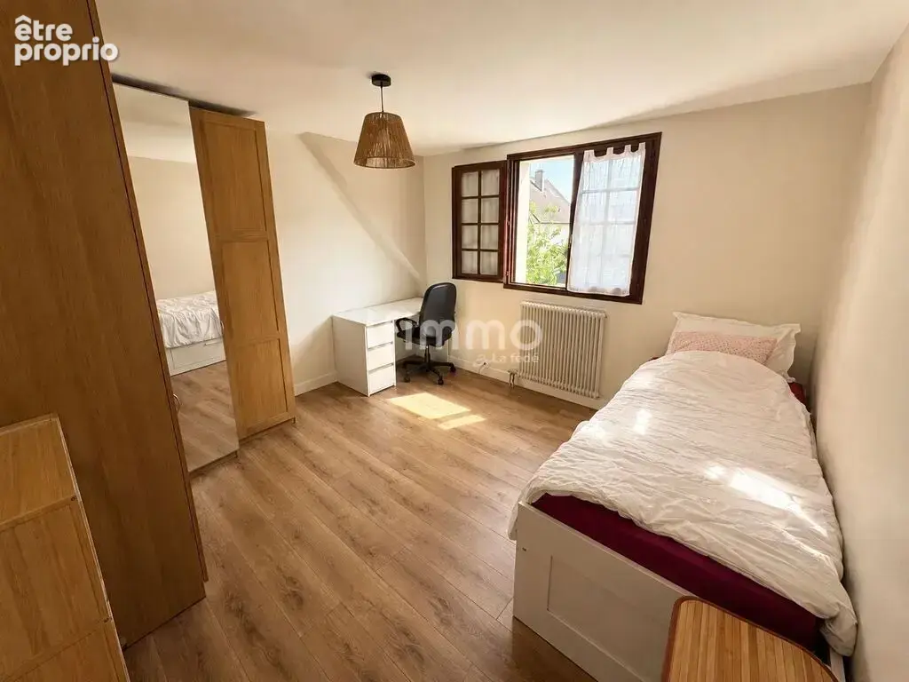 Maison 120m2 avec 6 pièces et jardin - photo 11