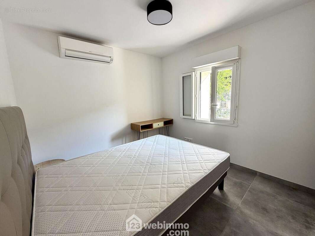 La chambre également climatisée - Appartement à SAN-MARTINO-DI-LOTA