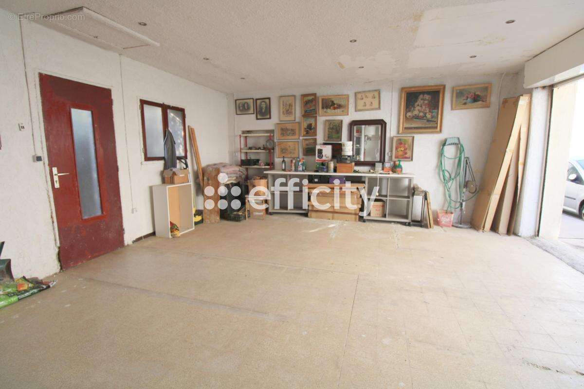 Appartement à MARSEILLE-7E