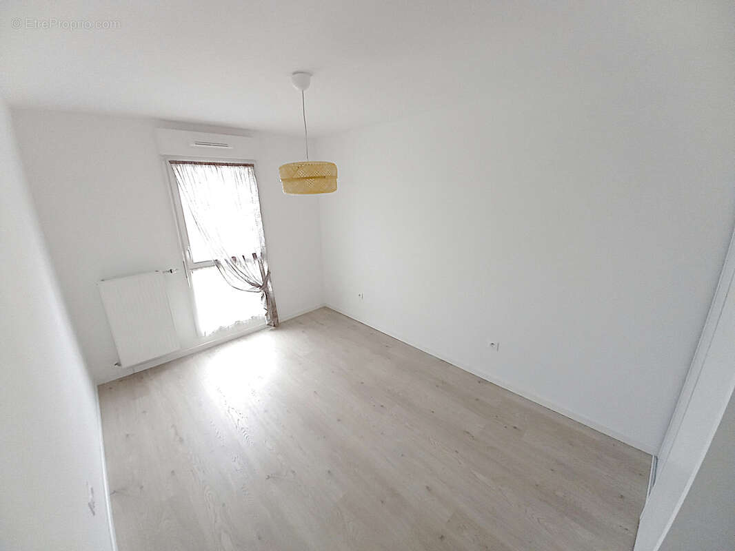 Appt neuf T2 42 m2- 1 ch-1er étage avec balcon et parking dans résidence sécurisée-Prox Zone commerciale&Port! - photo 3