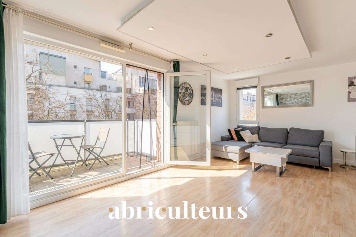 Appartement à GENNEVILLIERS